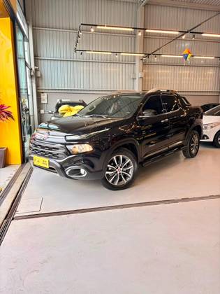 FIAT TORO 2.0 16V TURBO DIESEL VOLCANO 4WD AT9 FIAT TORO 2.0 16V TURBO DIESEL VOLCANO 4WD AT9
